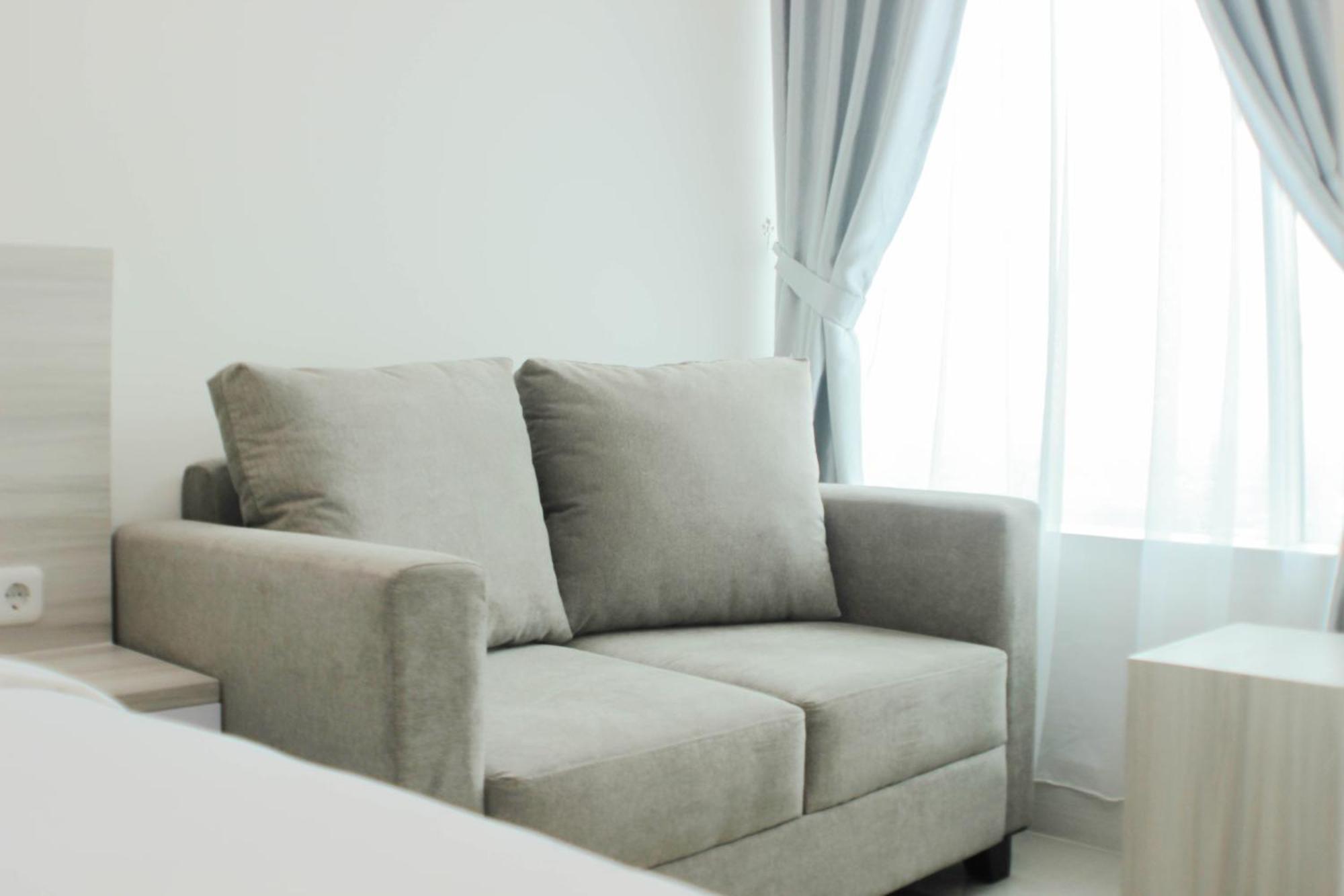 Elegant And Comfy At Grand Kamala Lagoon By Travelio Apartemen Bekasi